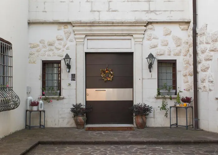 Ca'stello23 Bed & Breakfast 3*